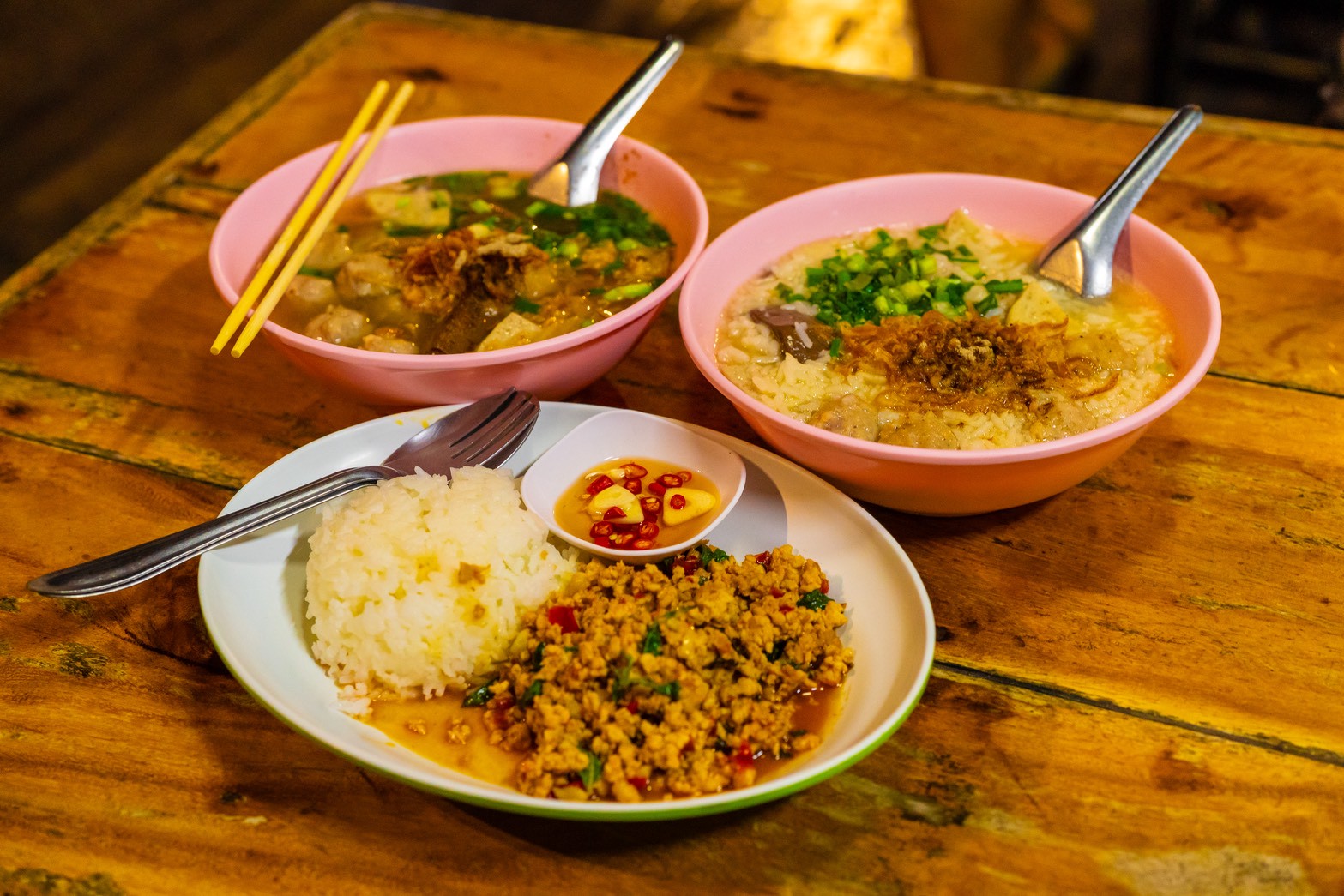 ต้มเส้นหอนาฬิกา (จั๊บญวน)